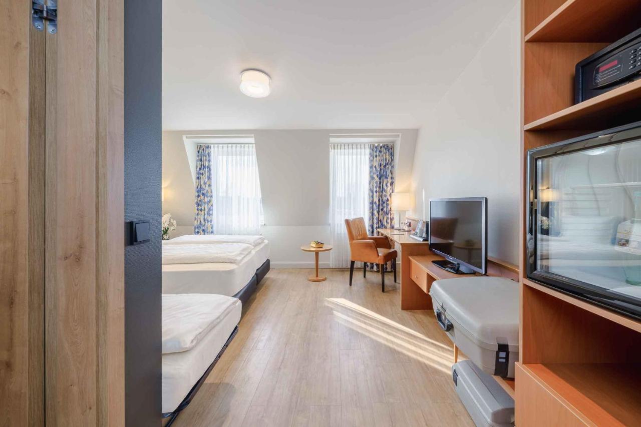 Plaza Inn Koeln Pulheim Zewnętrze zdjęcie