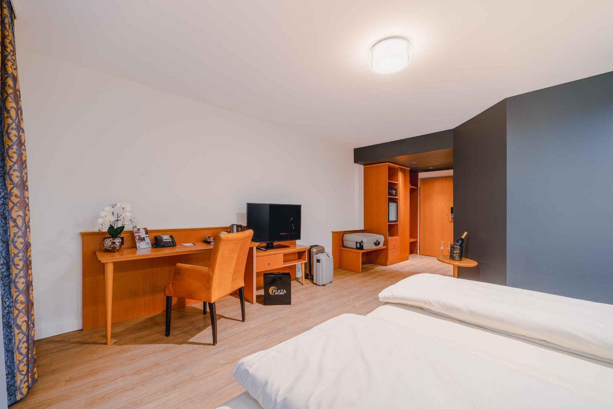 Plaza Inn Koeln Pulheim Zewnętrze zdjęcie