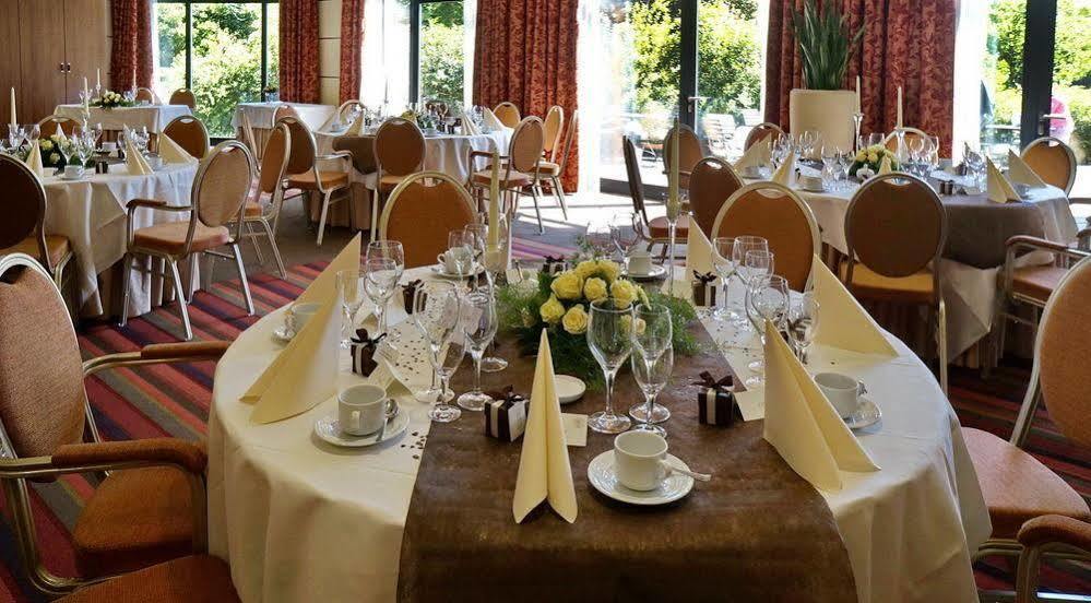 Plaza Inn Koeln Pulheim Zewnętrze zdjęcie